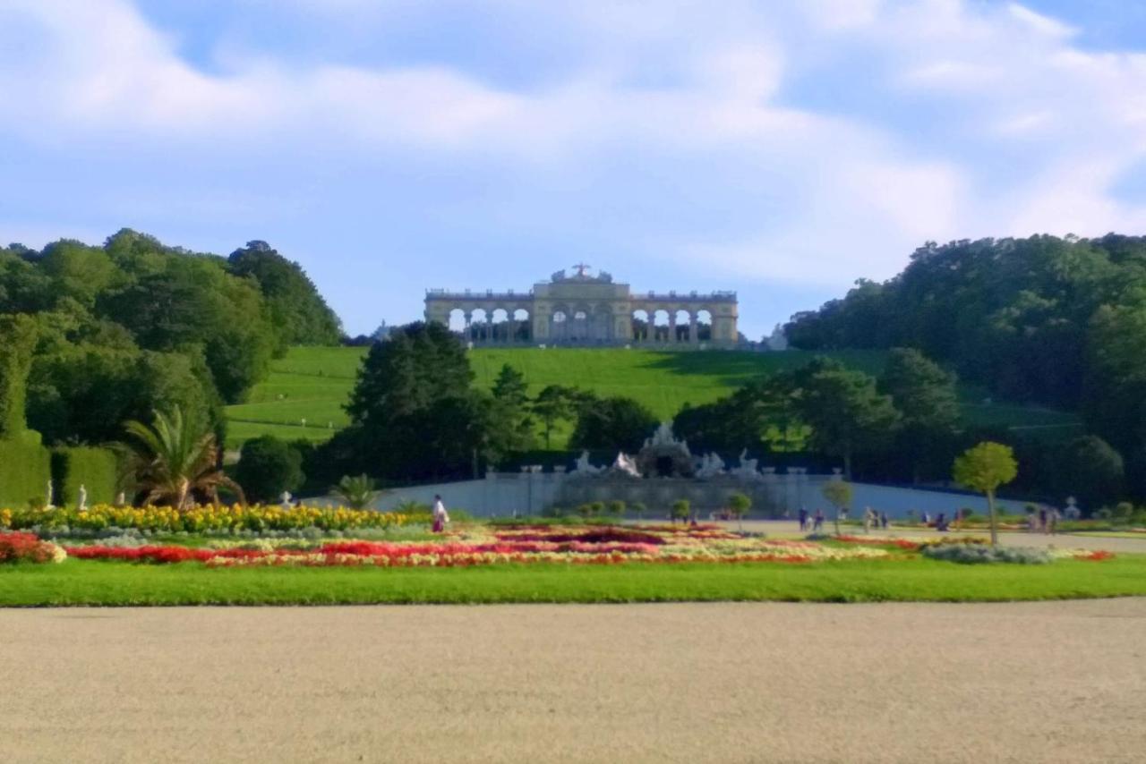 Central Mariahilfer Apartment 4 Min To The City Shopping Center And Schoenbrunn Palace Wien Ngoại thất bức ảnh