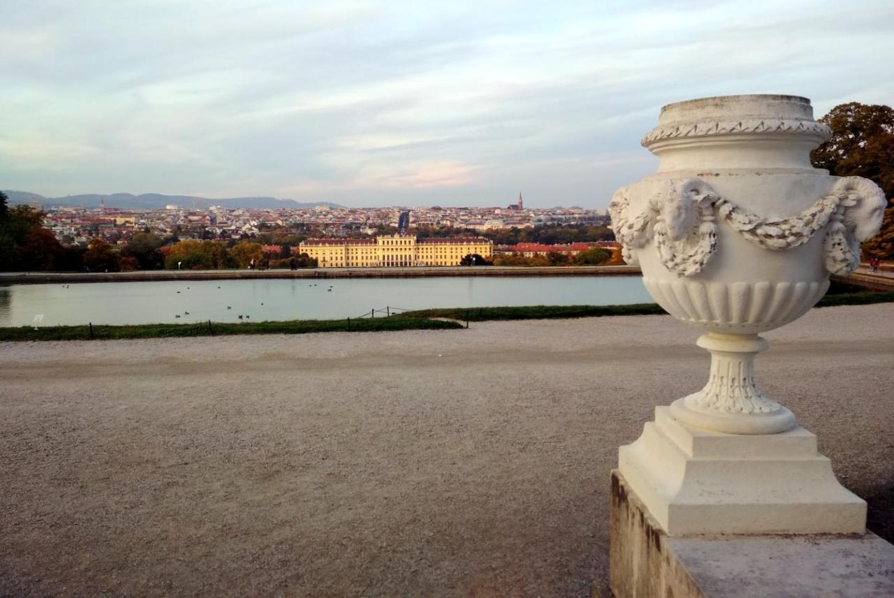 Central Mariahilfer Apartment 4 Min To The City Shopping Center And Schoenbrunn Palace Wien Ngoại thất bức ảnh
