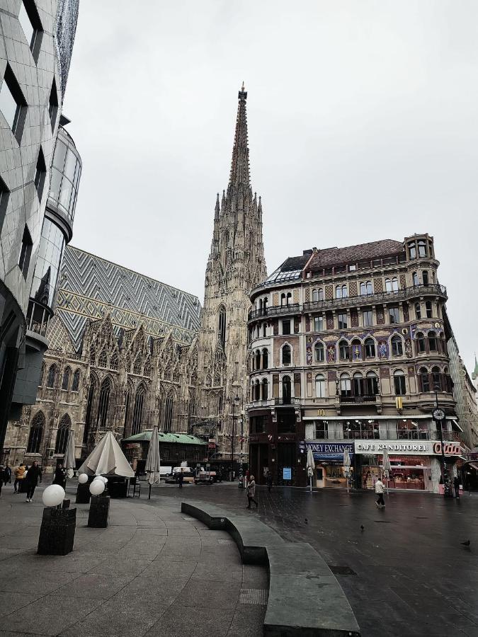 Central Mariahilfer Apartment 4 Min To The City Shopping Center And Schoenbrunn Palace Wien Ngoại thất bức ảnh