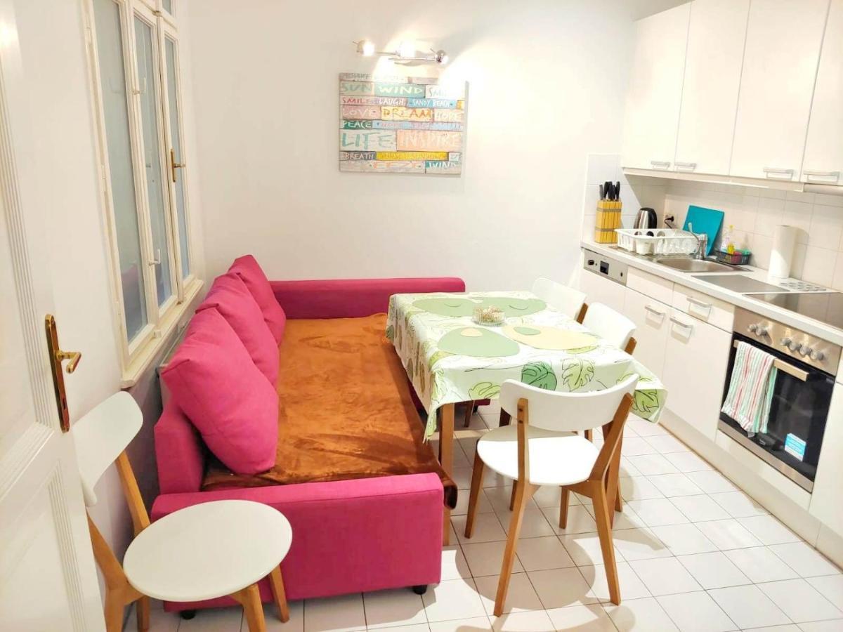 Central Mariahilfer Apartment 4 Min To The City Shopping Center And Schoenbrunn Palace Wien Ngoại thất bức ảnh