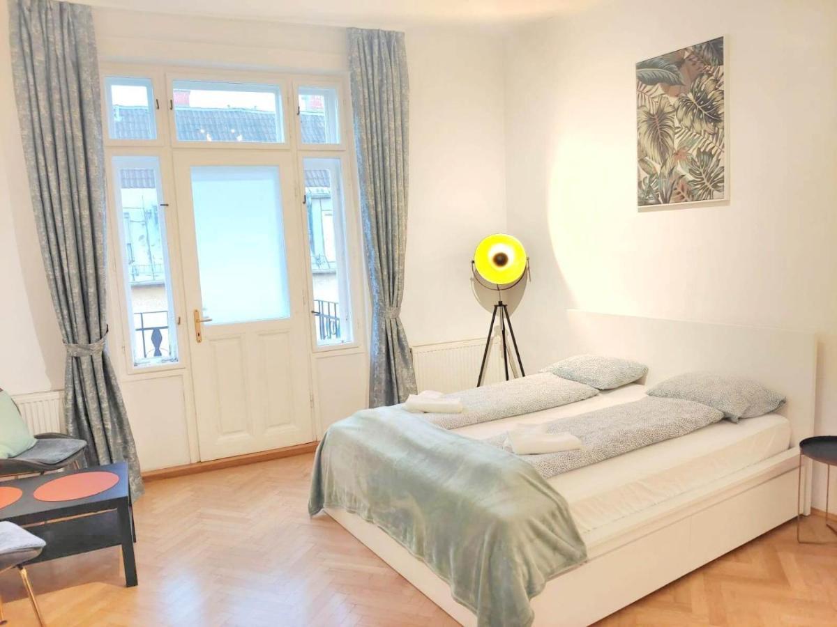 Central Mariahilfer Apartment 4 Min To The City Shopping Center And Schoenbrunn Palace Wien Ngoại thất bức ảnh