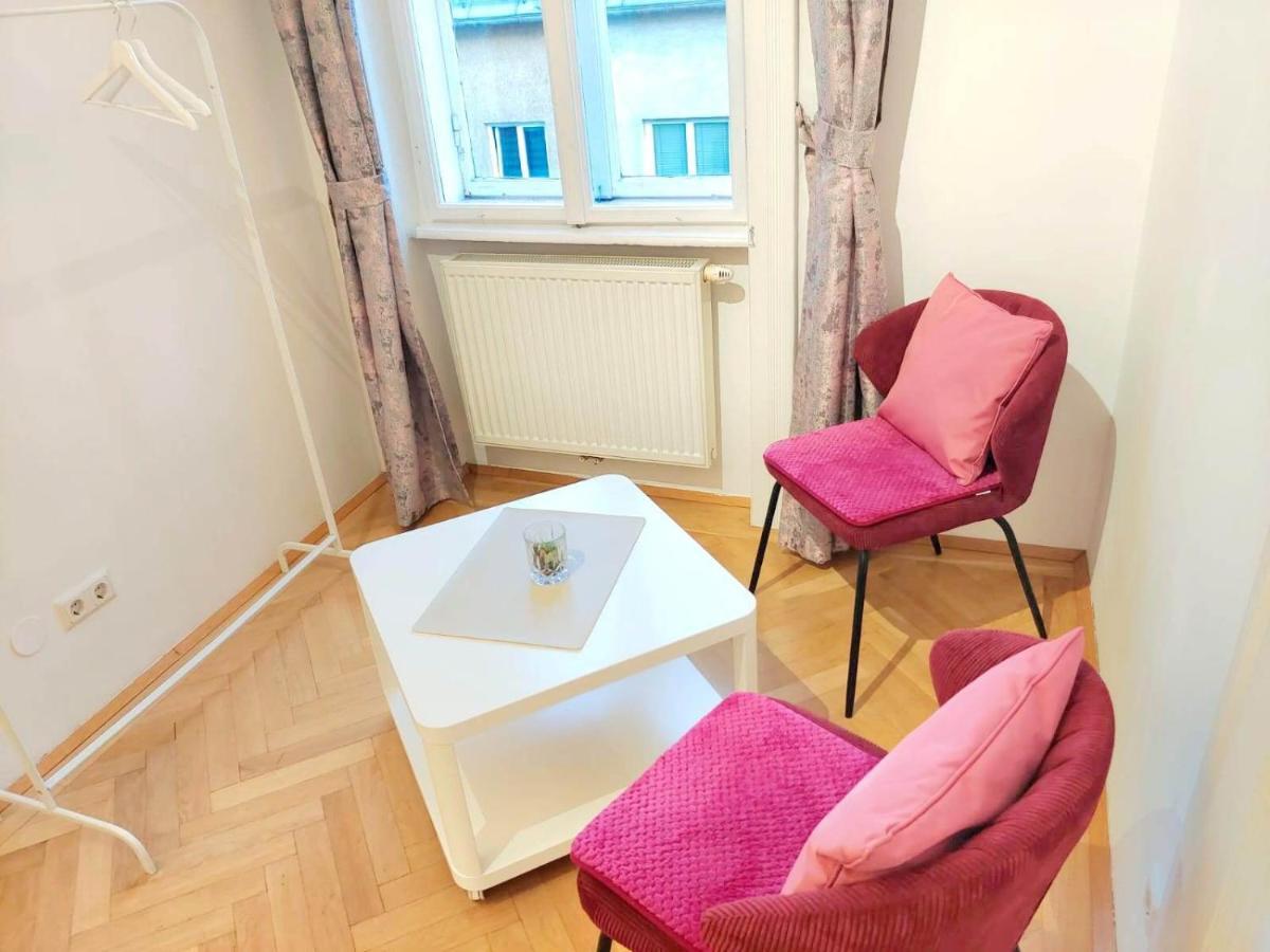 Central Mariahilfer Apartment 4 Min To The City Shopping Center And Schoenbrunn Palace Wien Ngoại thất bức ảnh